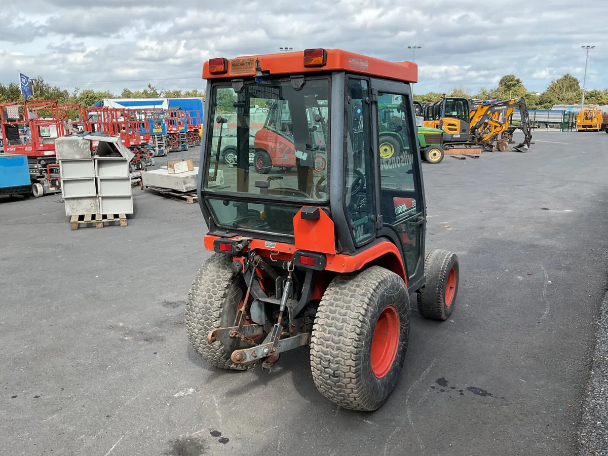Kubota B2110 4 Wd Tractor For Auction - Image 3