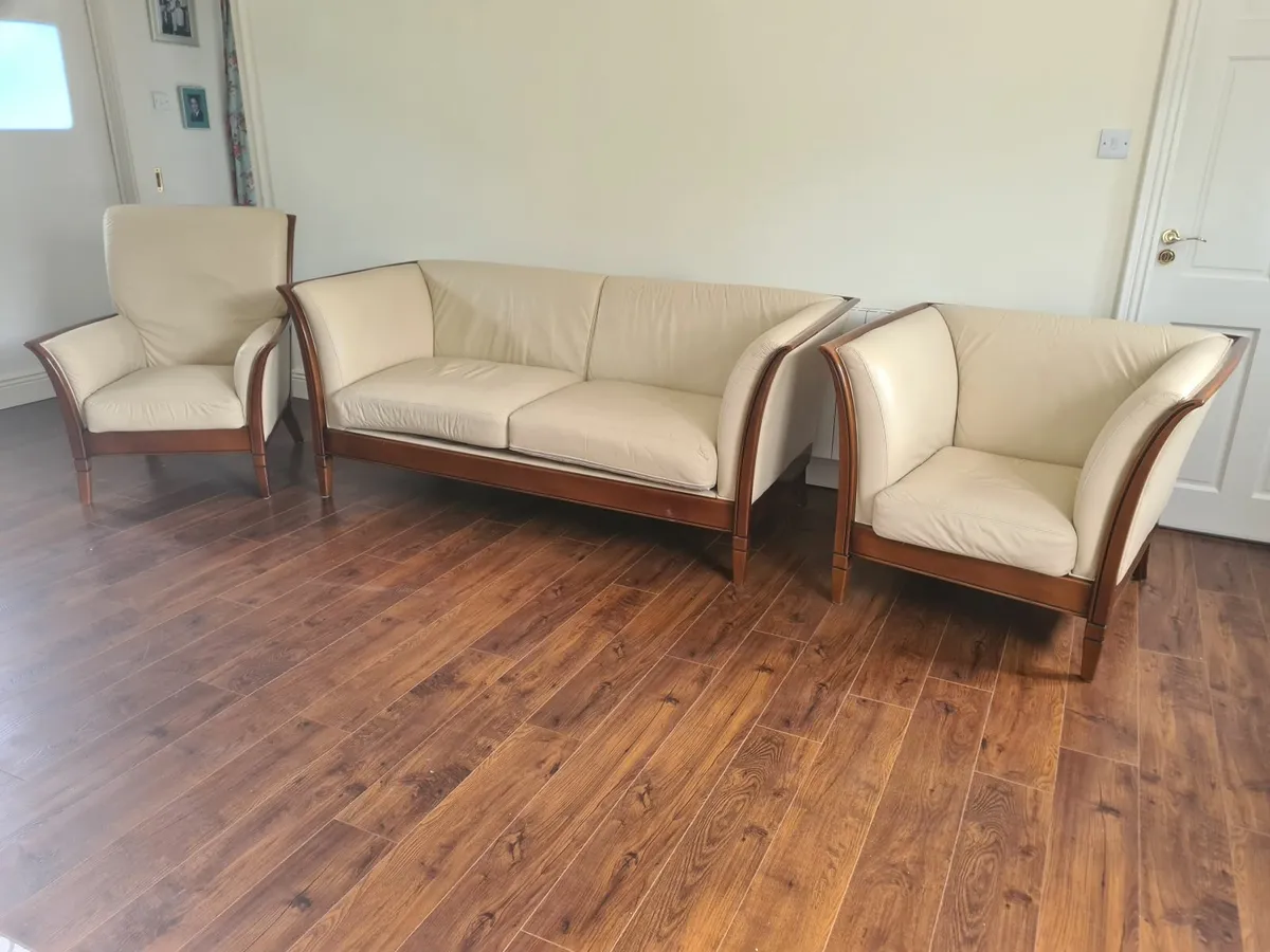 Italian leather 3 piece suite - Image 4