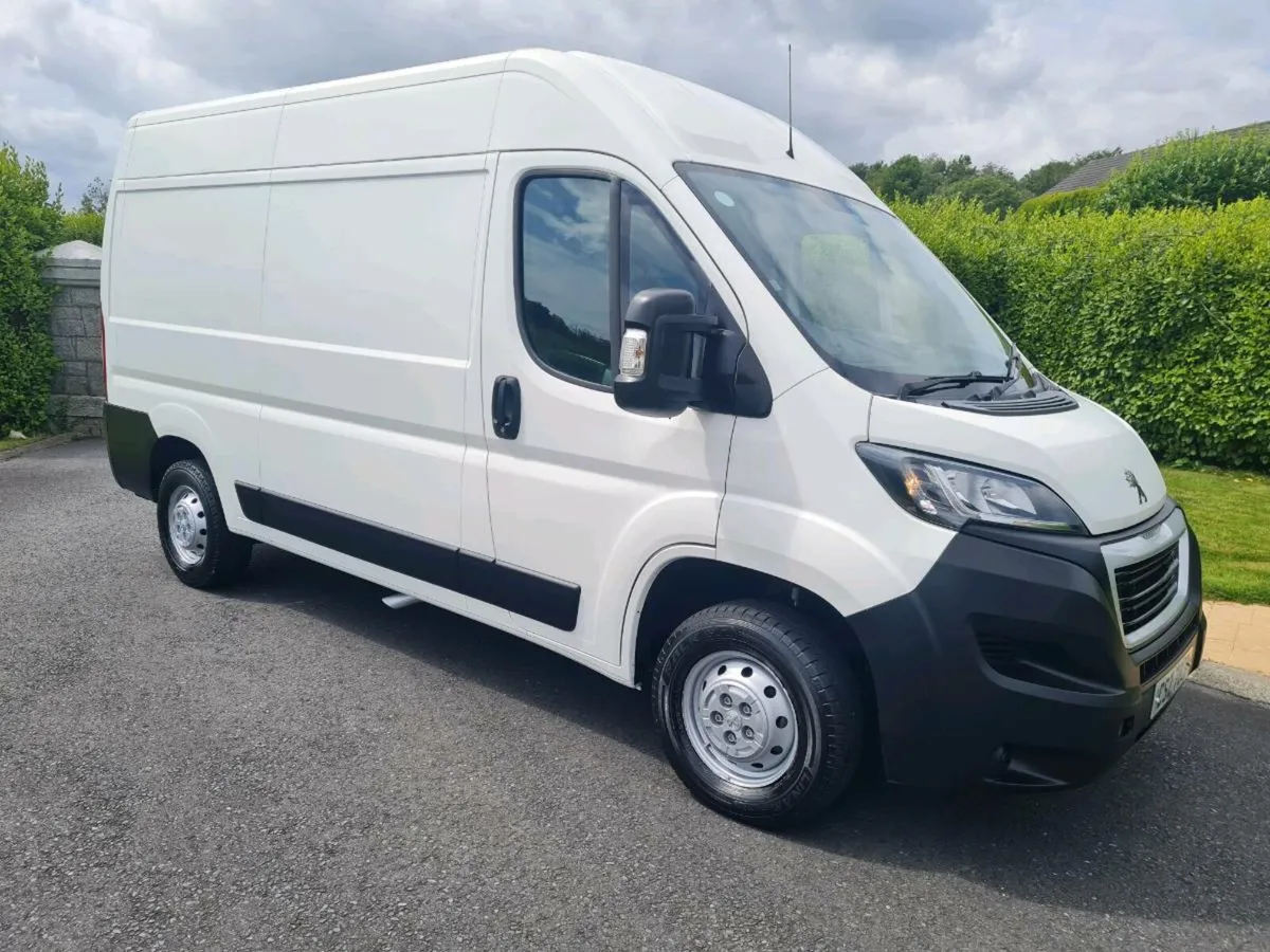2019 PEUGEOT BOXER 335 PROFESSIONAL L2H2 - Image 1