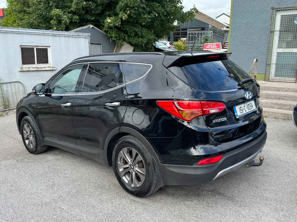 Hyundai Santa Fe 7 seater Jeep - Image 3