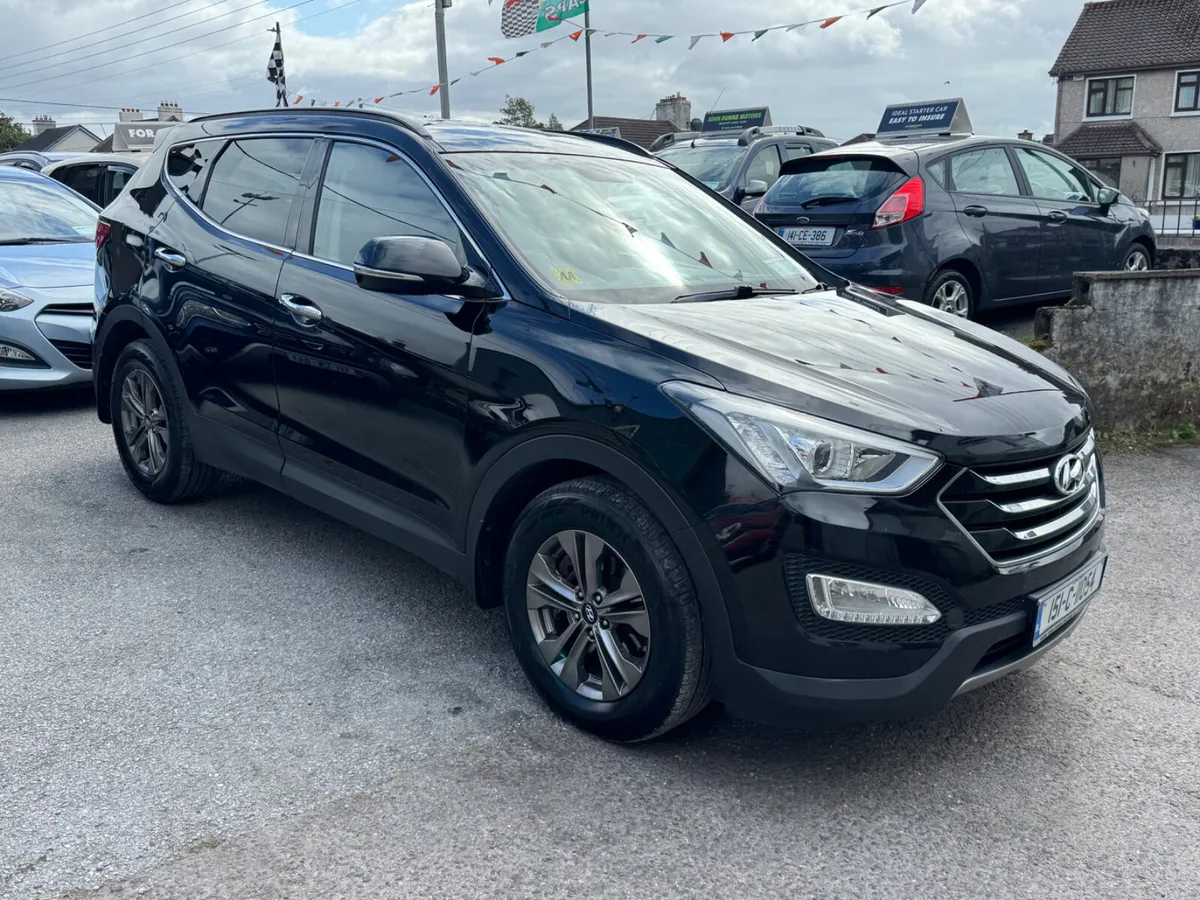 Hyundai Santa Fe 7 seater Jeep - Image 2
