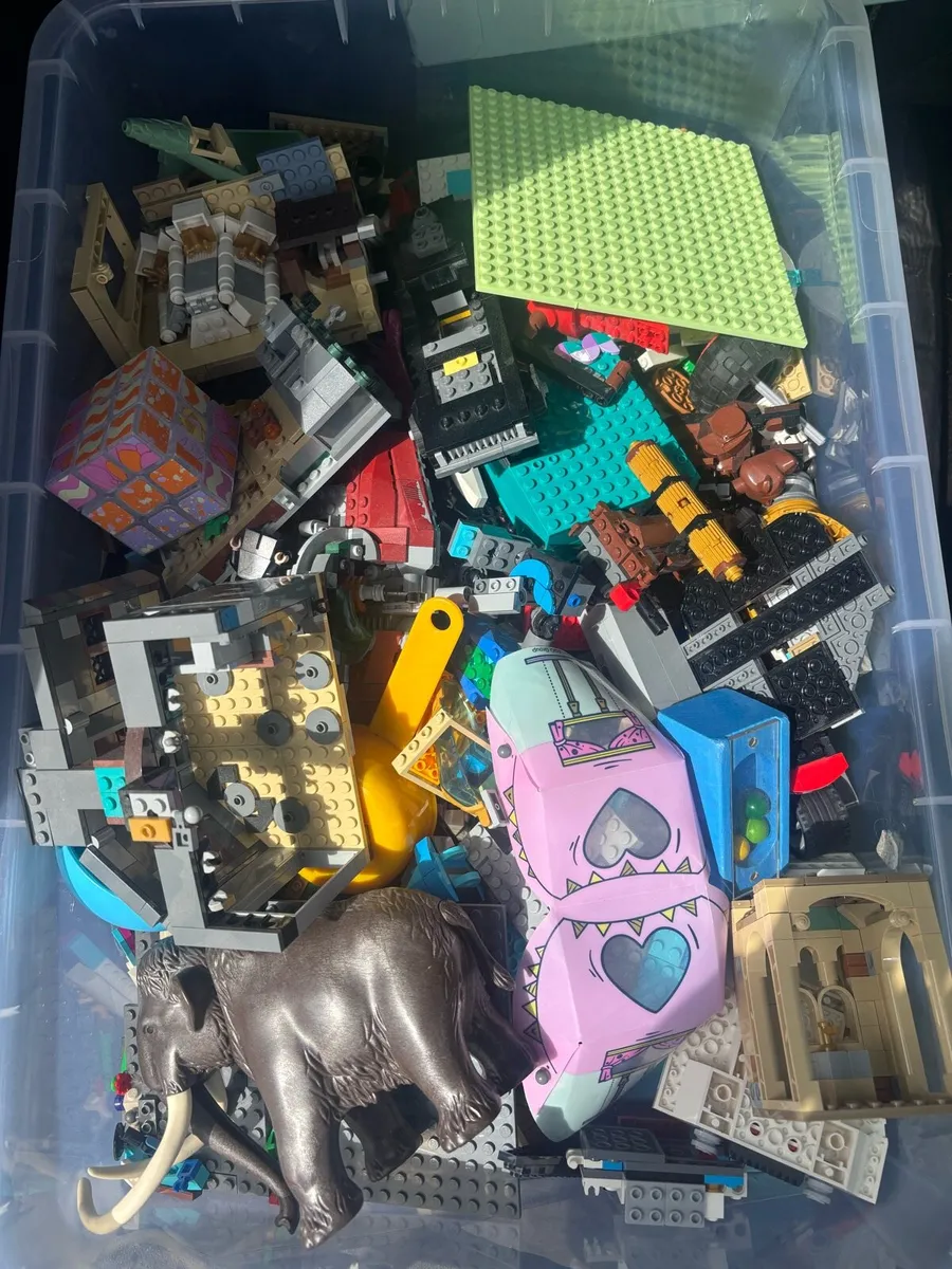 Massive box of Lego - Image 2