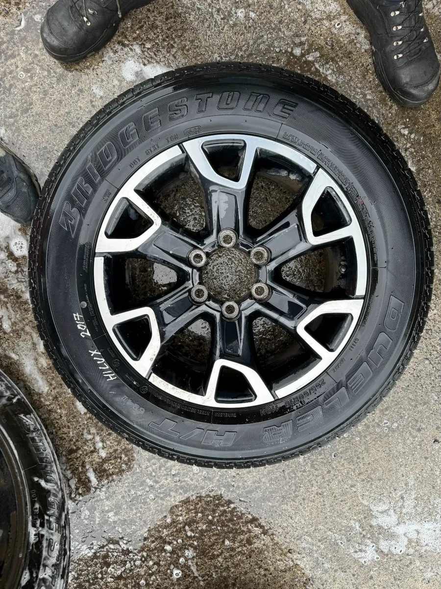HILUX 18" ALLOY WHEELS - Image 1