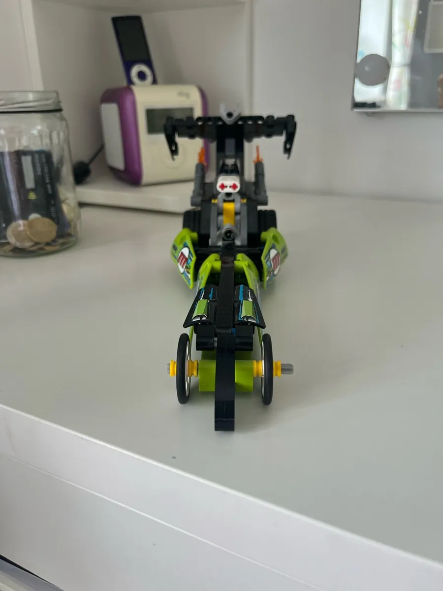 Lego Creator Race Car with traffic lights - Image 2