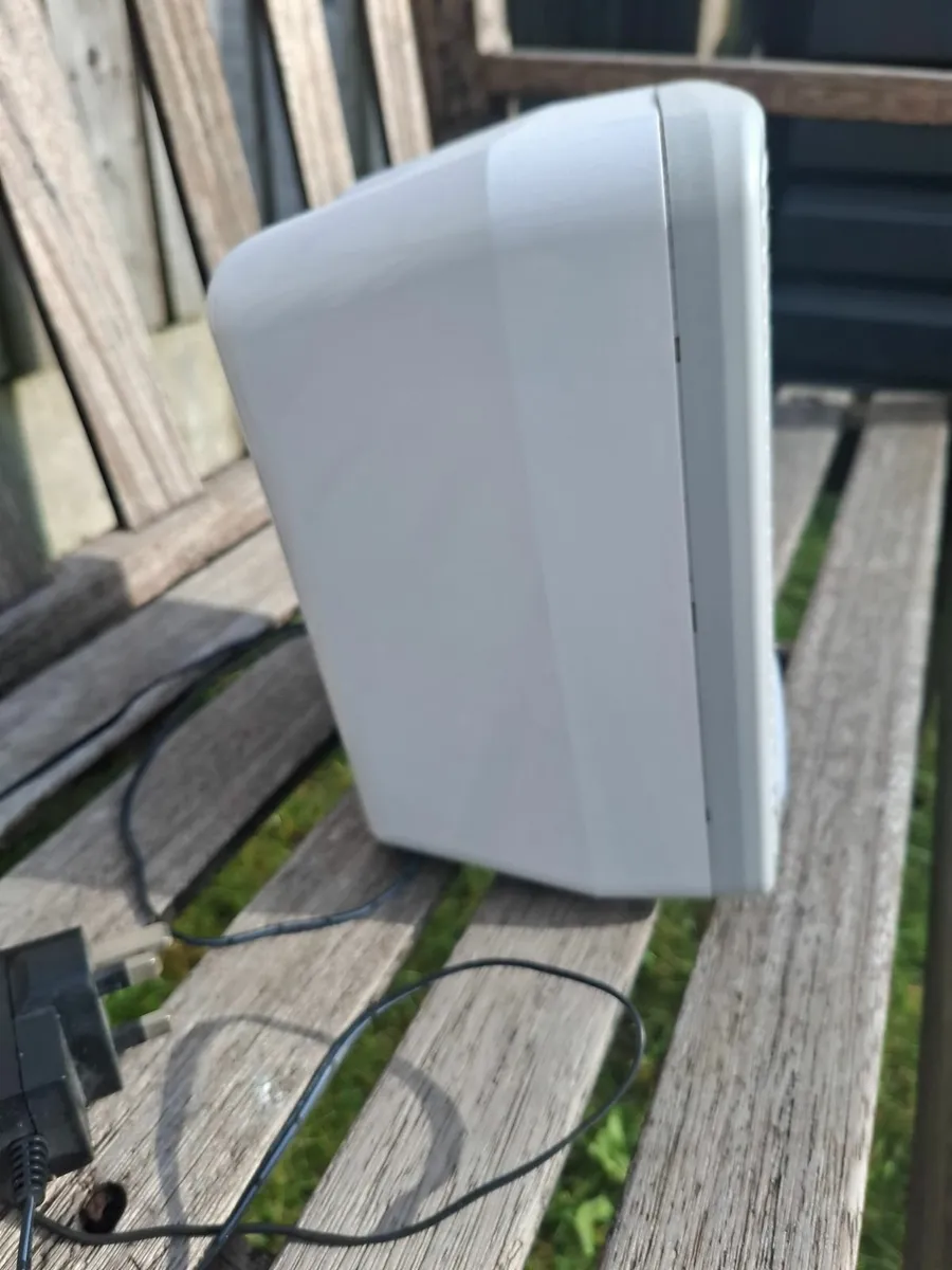 Air purifier - Image 1