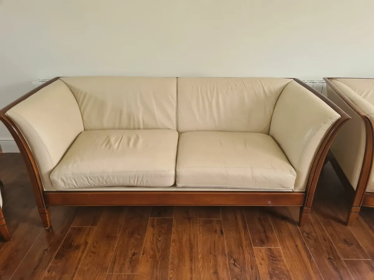 Italian leather 3 piece suite - Image 1