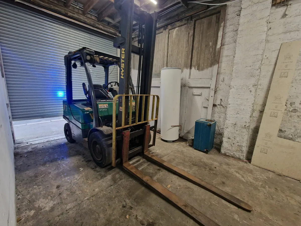 2017 Hyster 3 ton forklift fork lift - Image 1