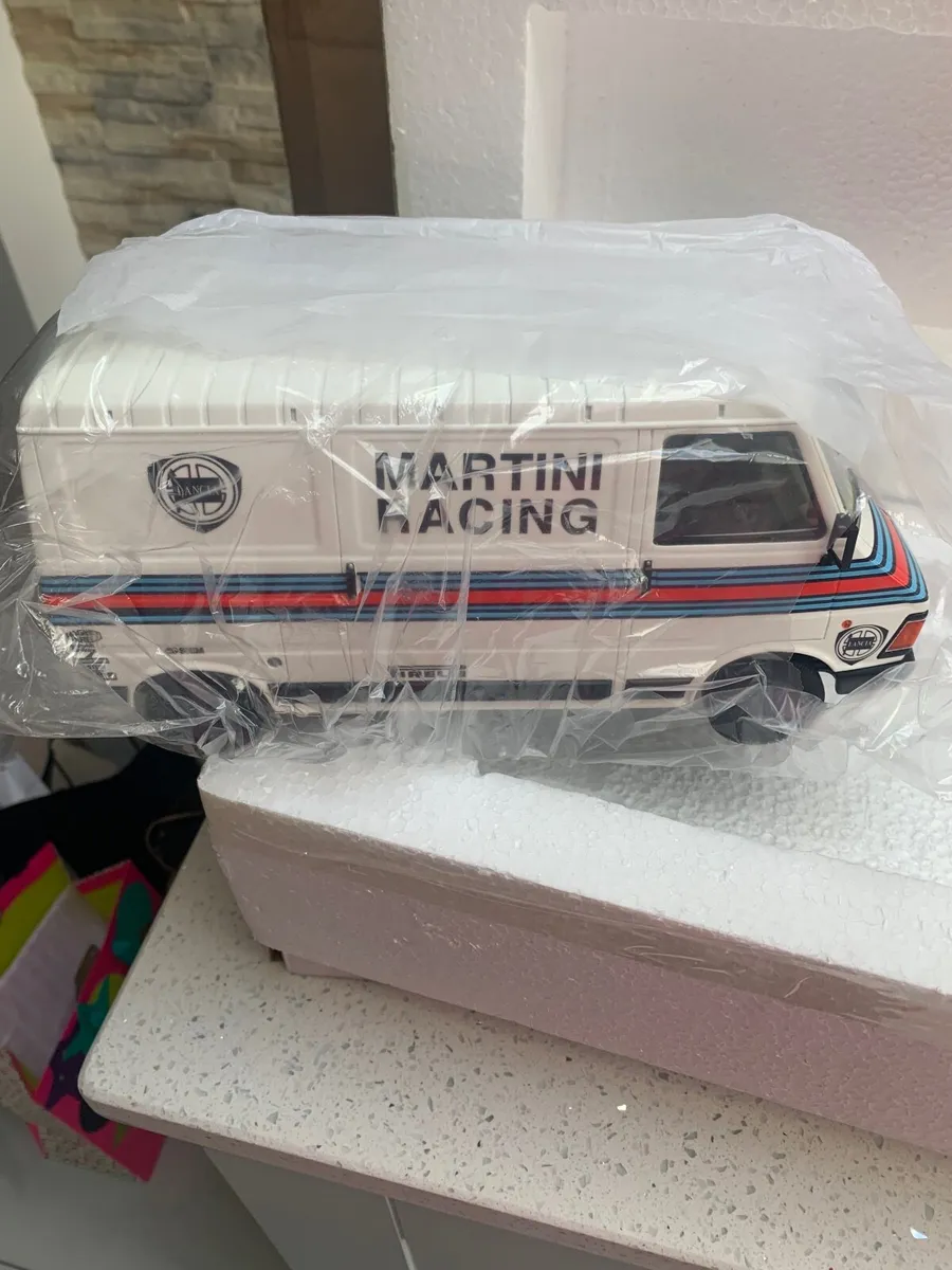 Otto 1/18 Lancia martini van - Image 1