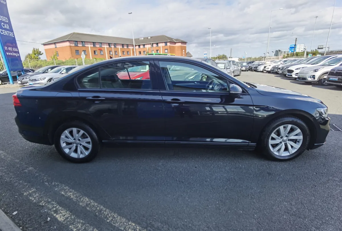 VOLKSWAGEN PASSAT 2.0TDI 150BHP - Image 4