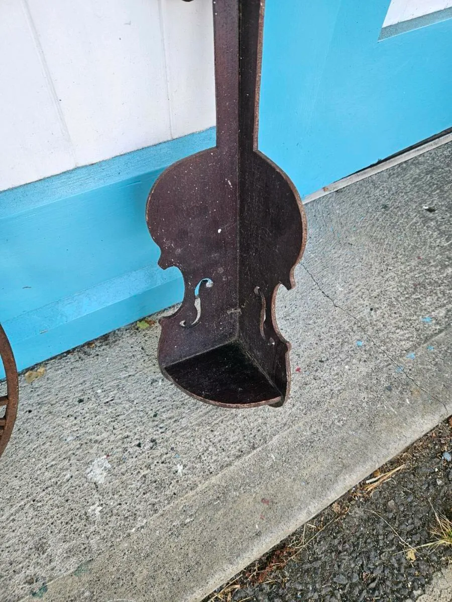 Vintage Retro Corner Shelf - Image 2