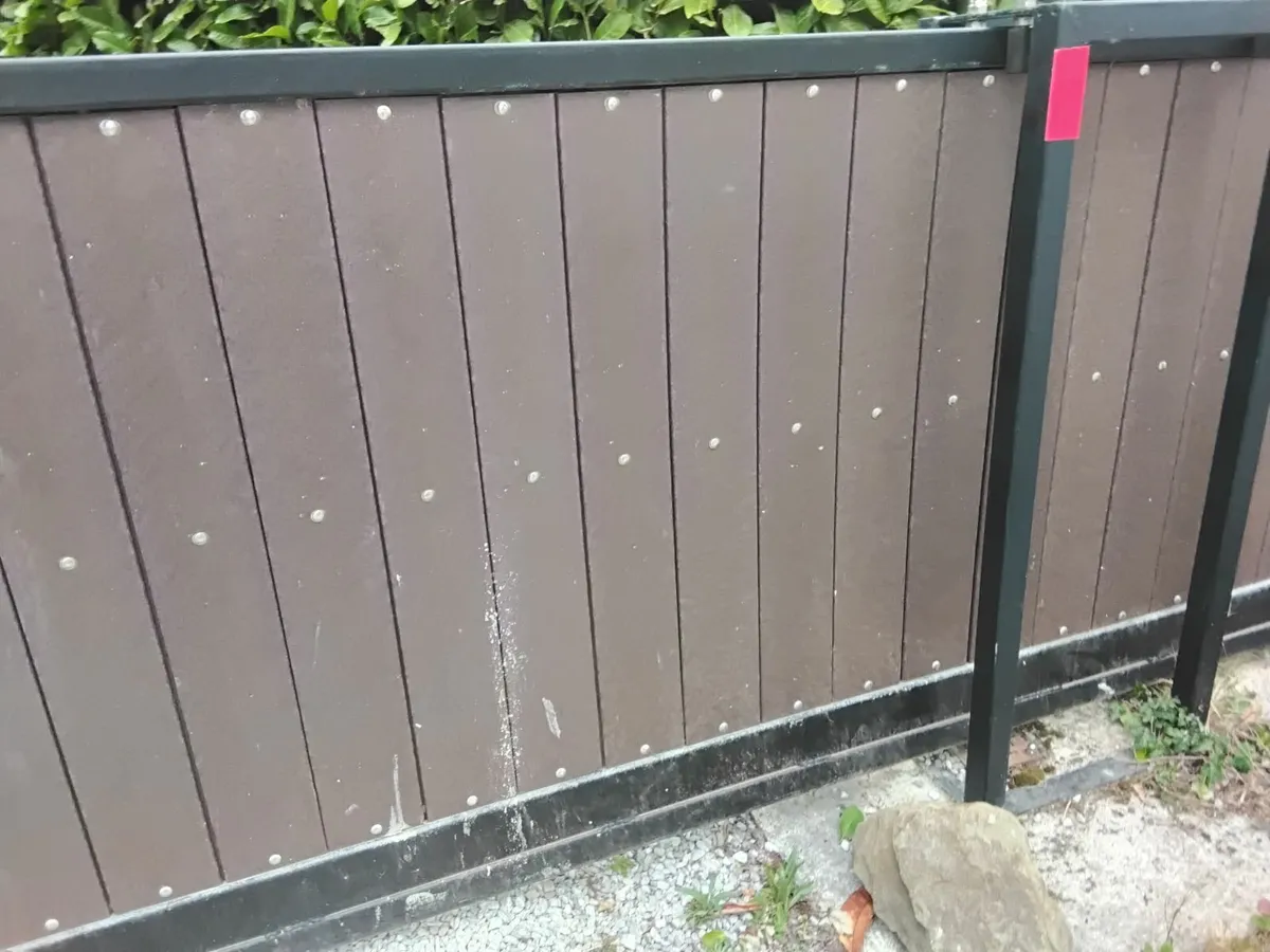 Gate - Image 1