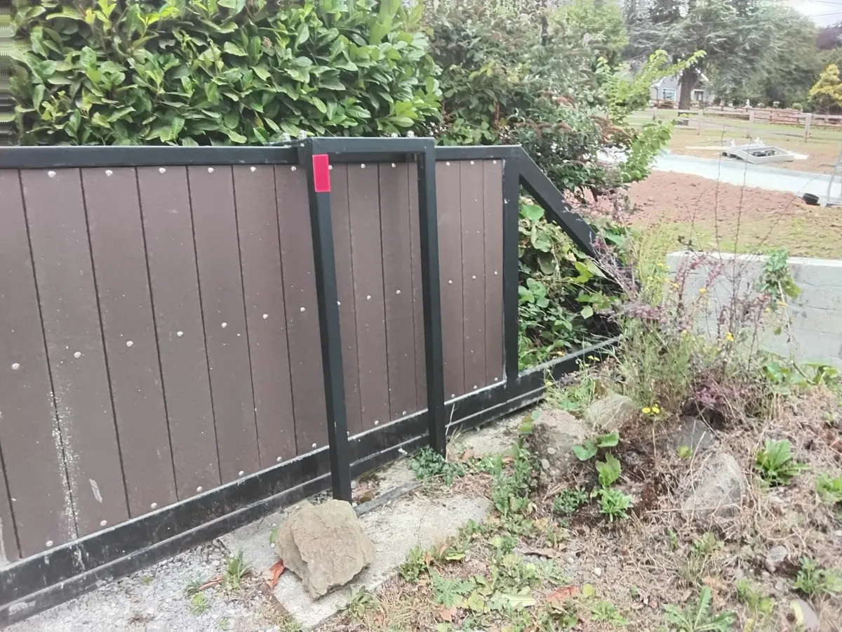 Gate - Image 3