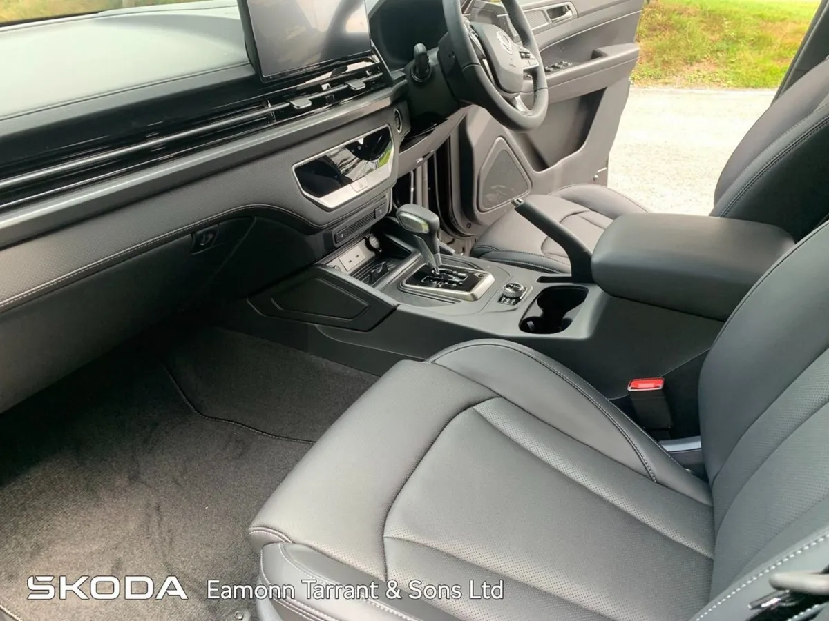 Ssangyong Musso 2.2 Litre Diesel - Image 4
