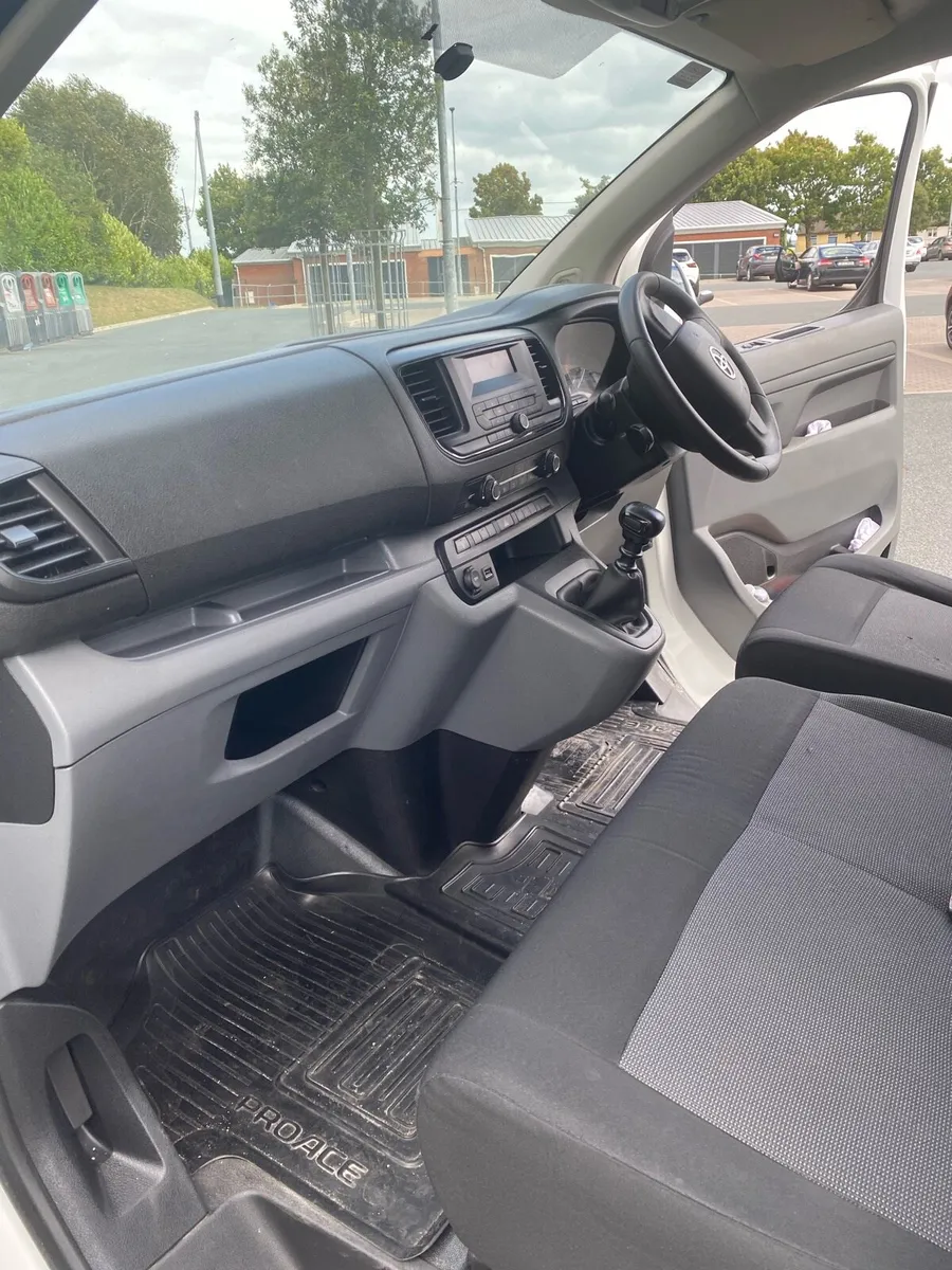 Toyota proace van for sale - Image 4