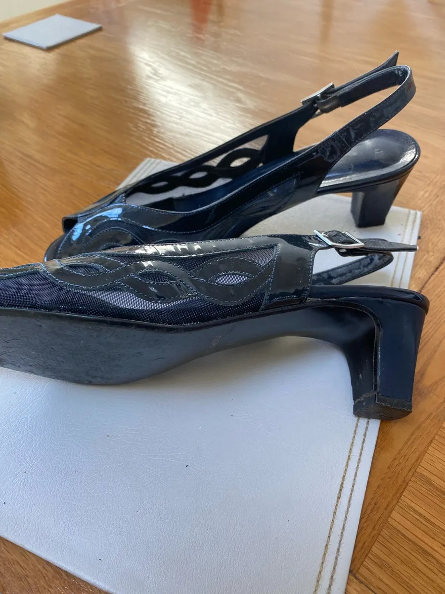 Ladies shoes - Image 2
