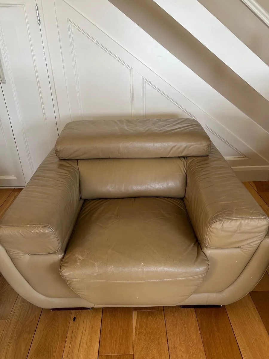 Leather sofa set - Image 4