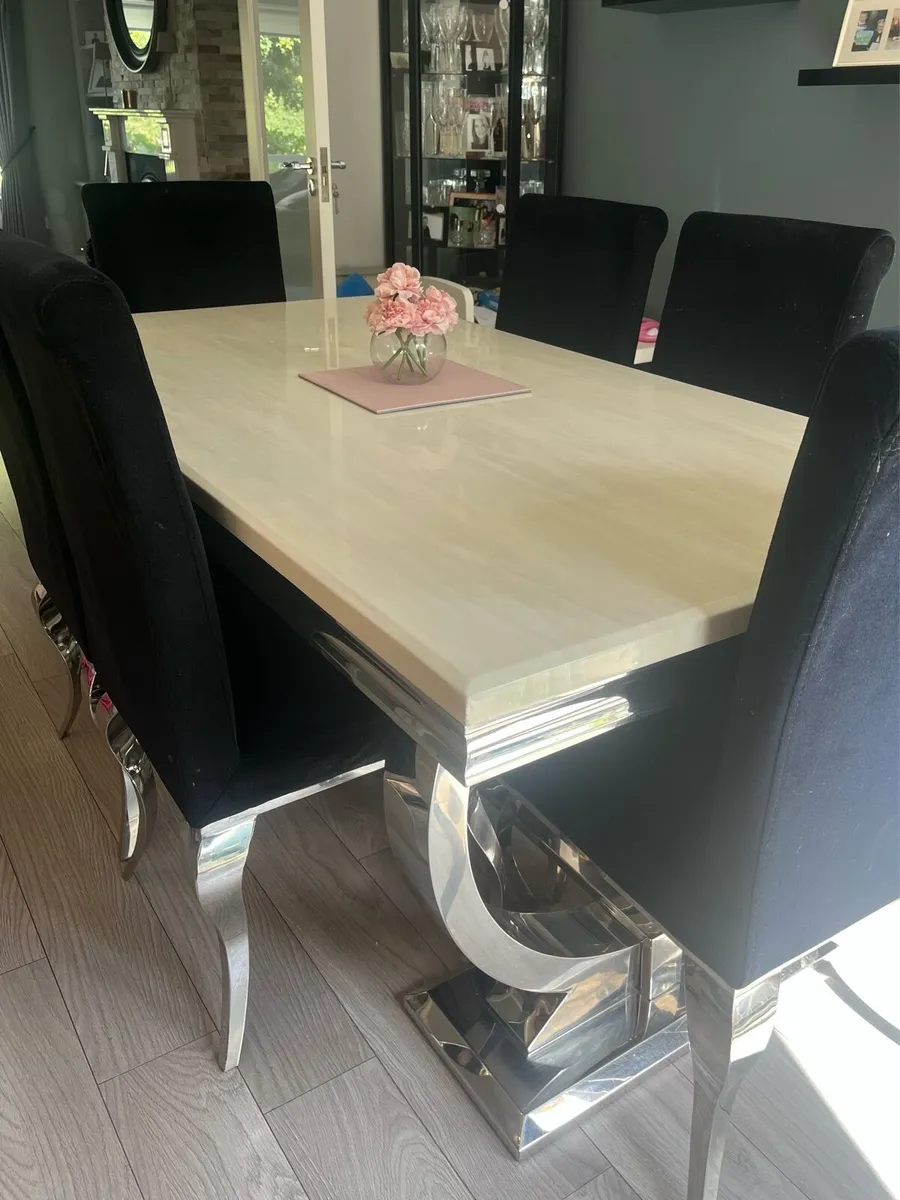 Dining room table & chairs - Image 4