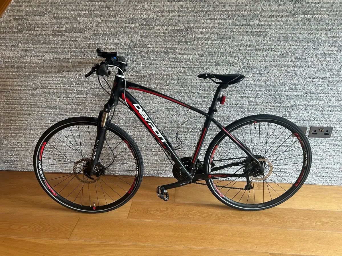 Devron Urbio hybrid bike - medium - Image 1