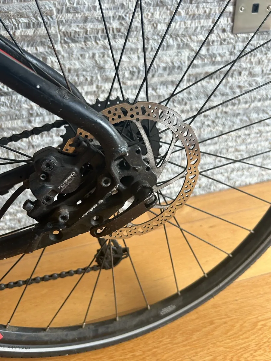 Devron Urbio hybrid bike - medium - Image 4