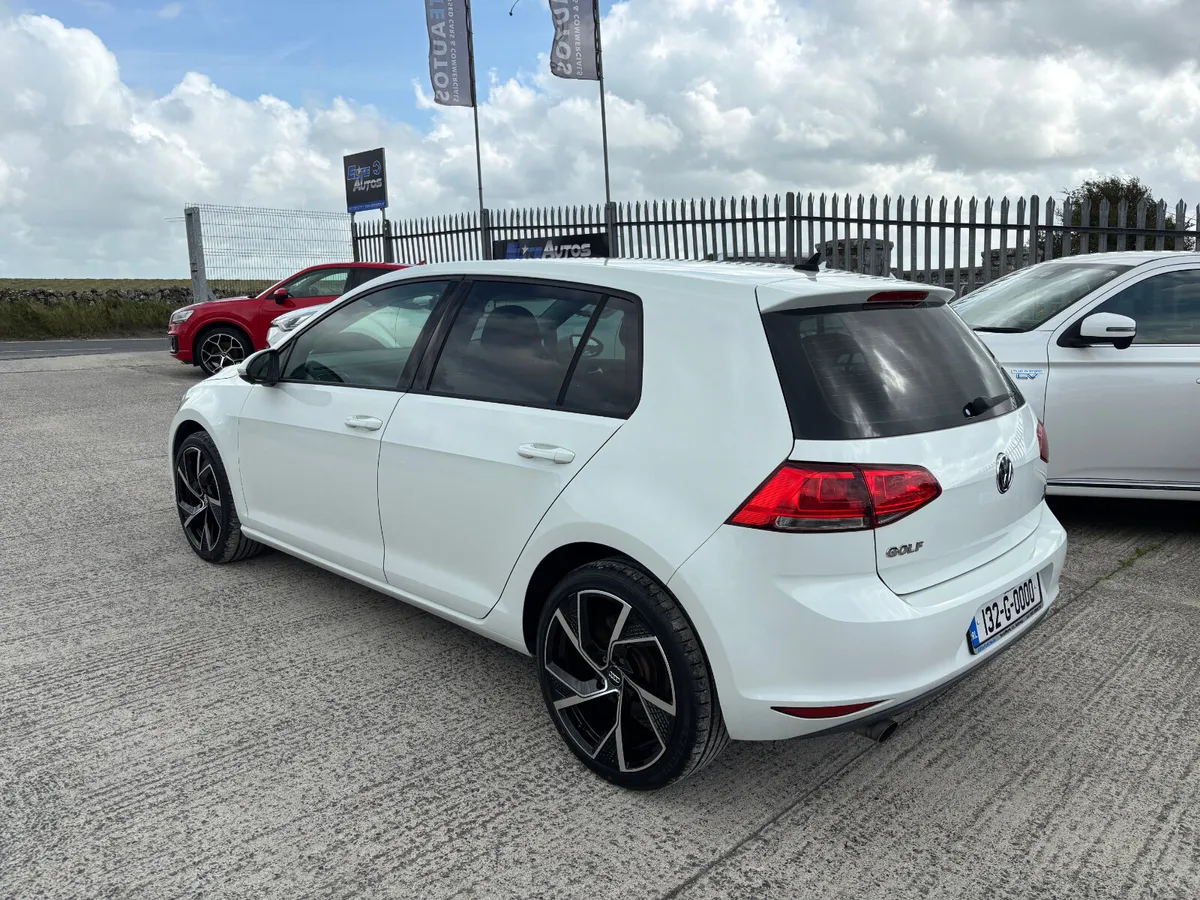 Volkswagen Golf TSI DSG 2013 - Image 2