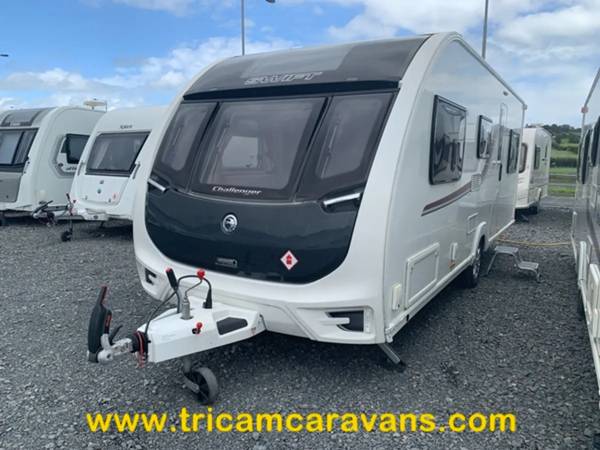2017 Swift Challenger 590/6, Fixed Bunks - Image 1