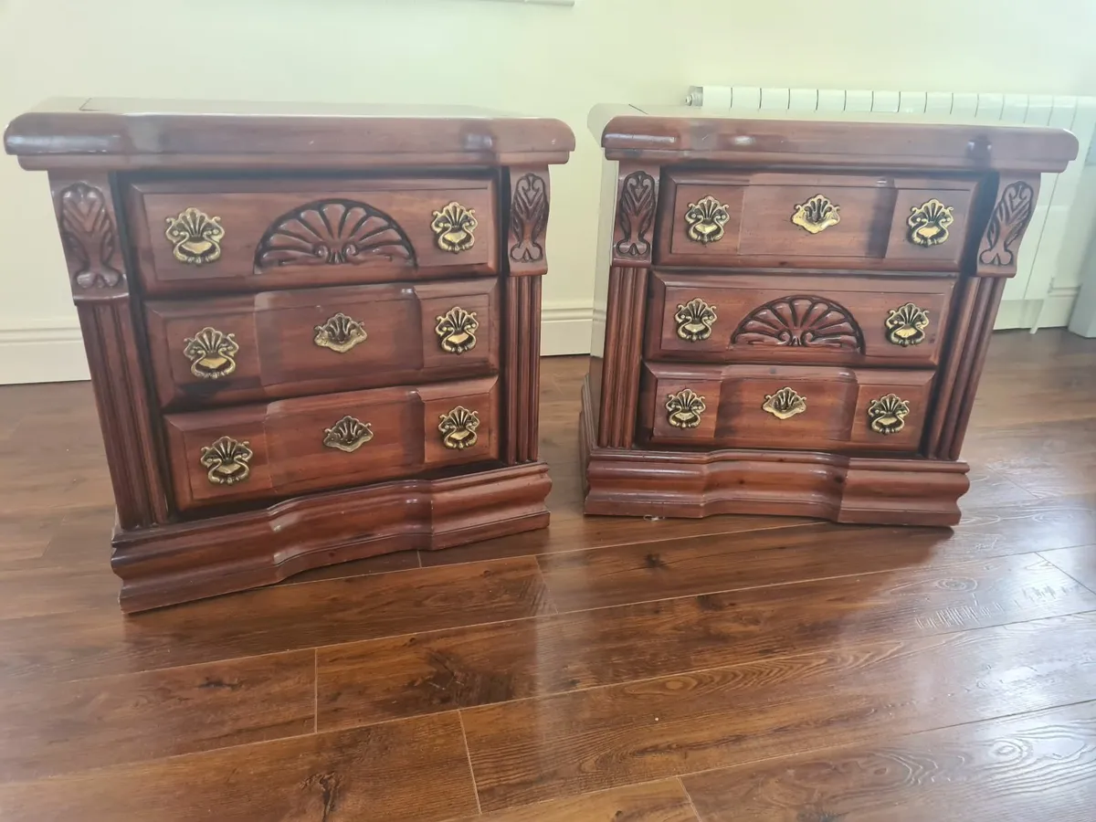 2 Bedroom lockers - Image 1