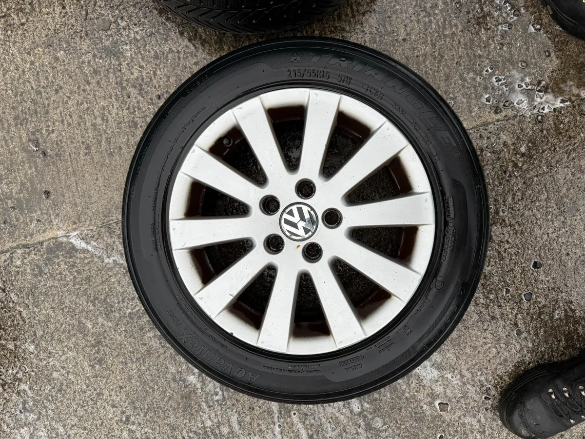 VOLKSWAGEN PASSAT 16" ALLOY WHEELS - Image 1