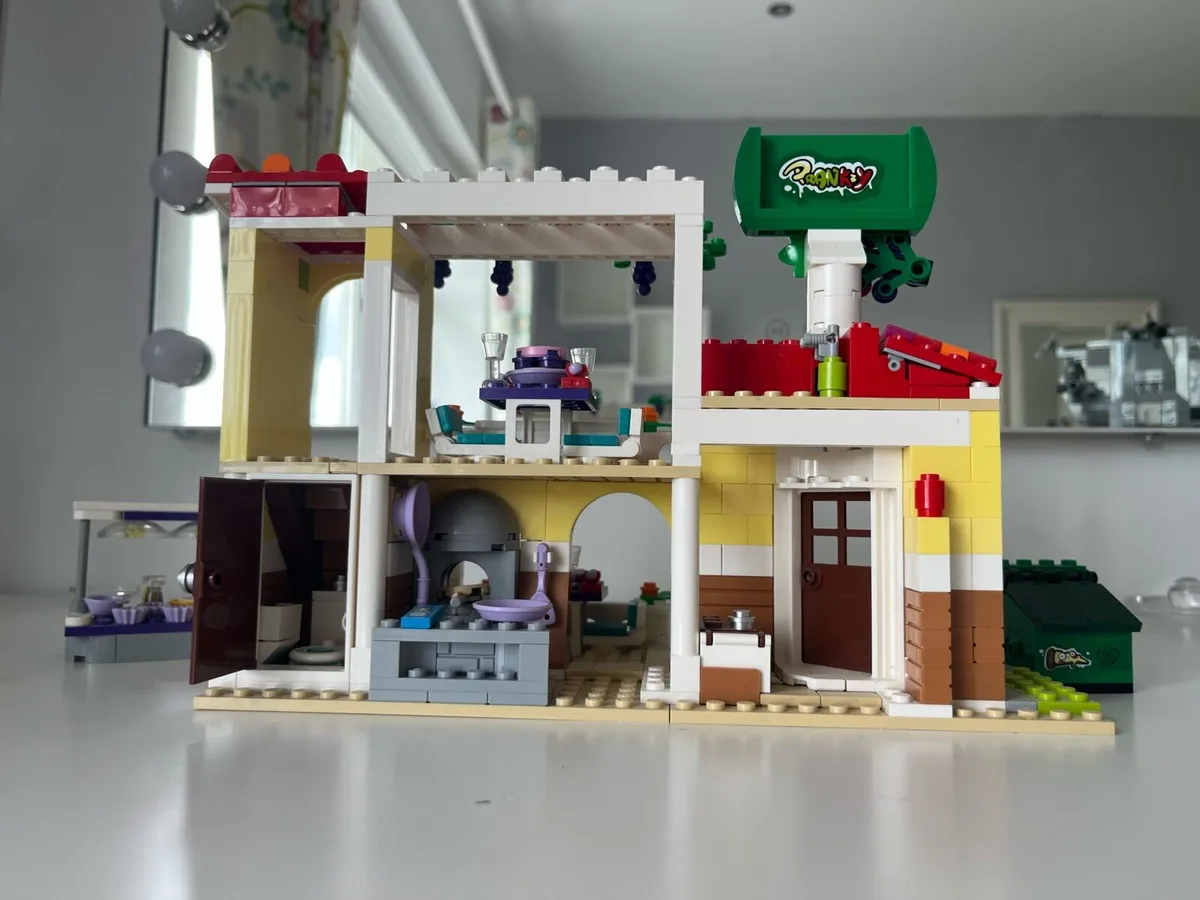 Lego Friends Heartlake city Restaurant - Image 4