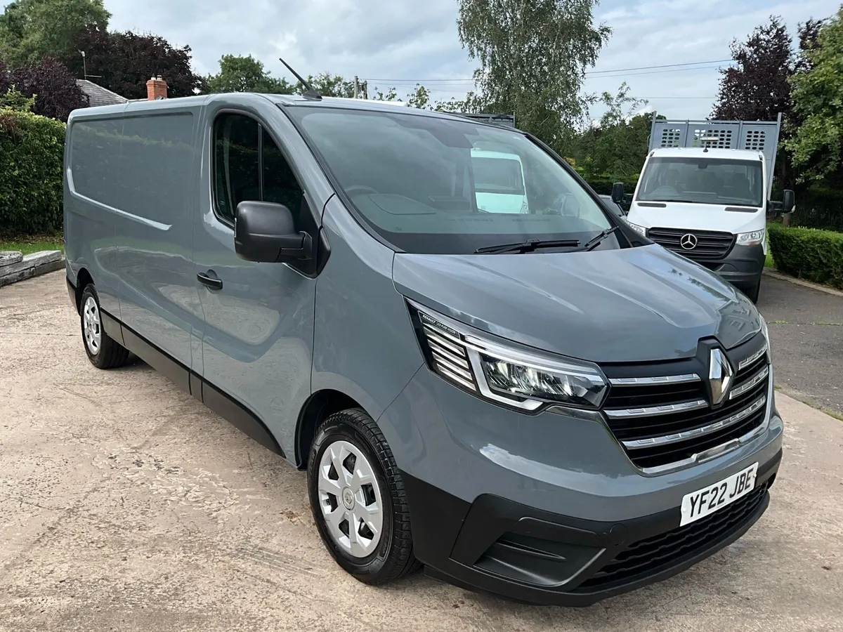 2022 Renault Trafic Business + LWB - Image 2