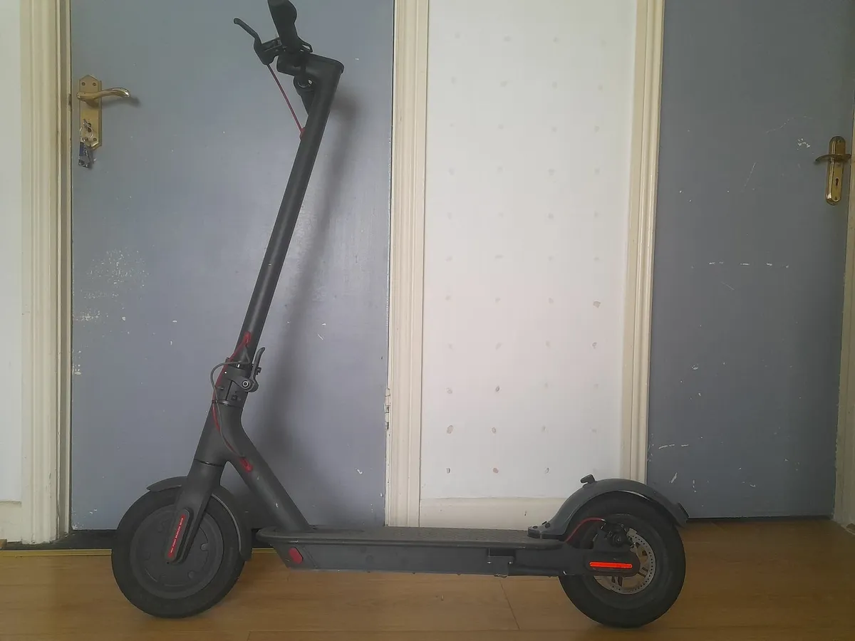 Xiaomi m365 electric Scooter - Image 1