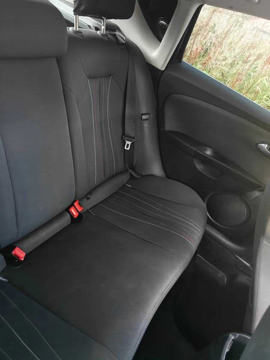 SEAT Leon 2011 - Image 4