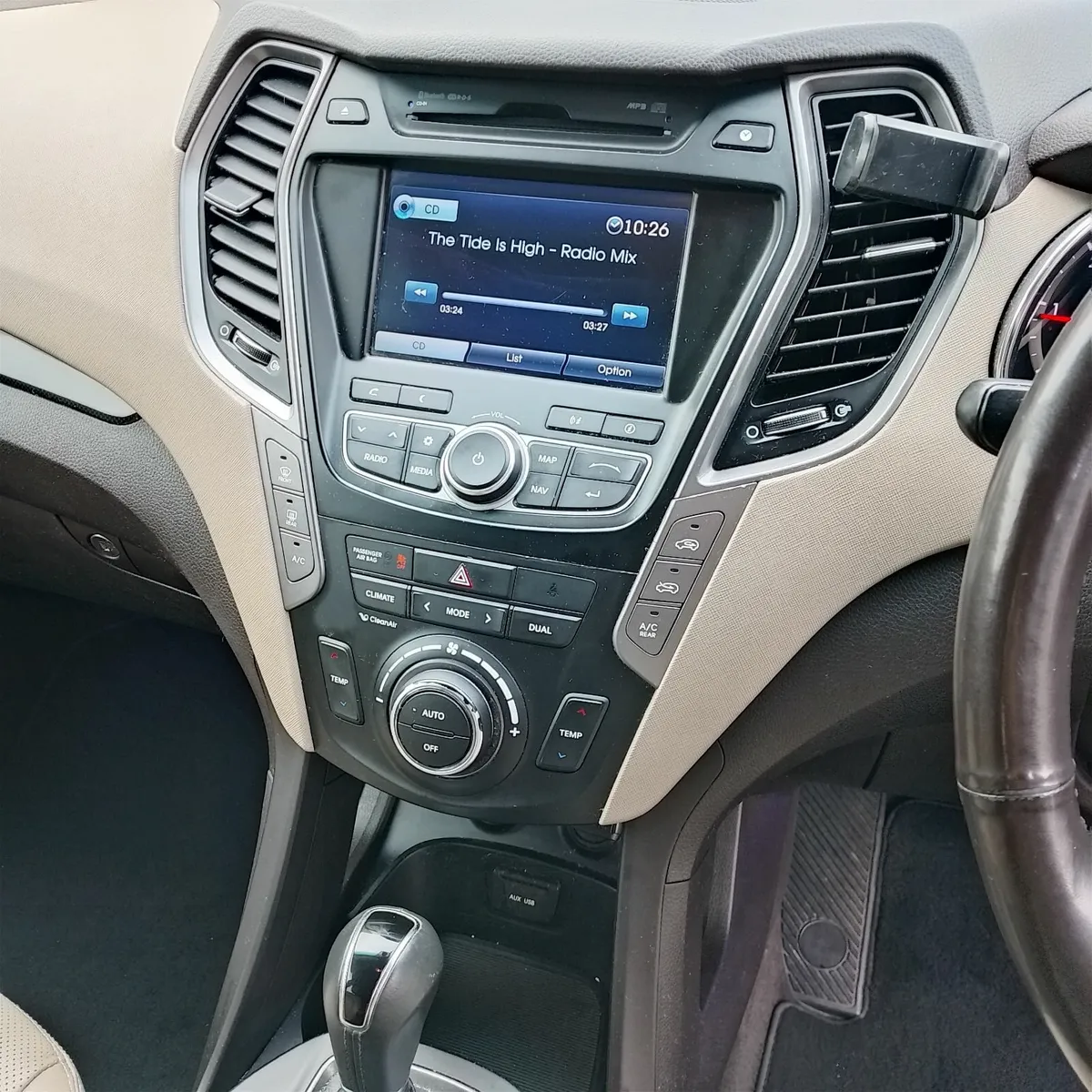 Hyundai Santa Fe 2016 - Image 3