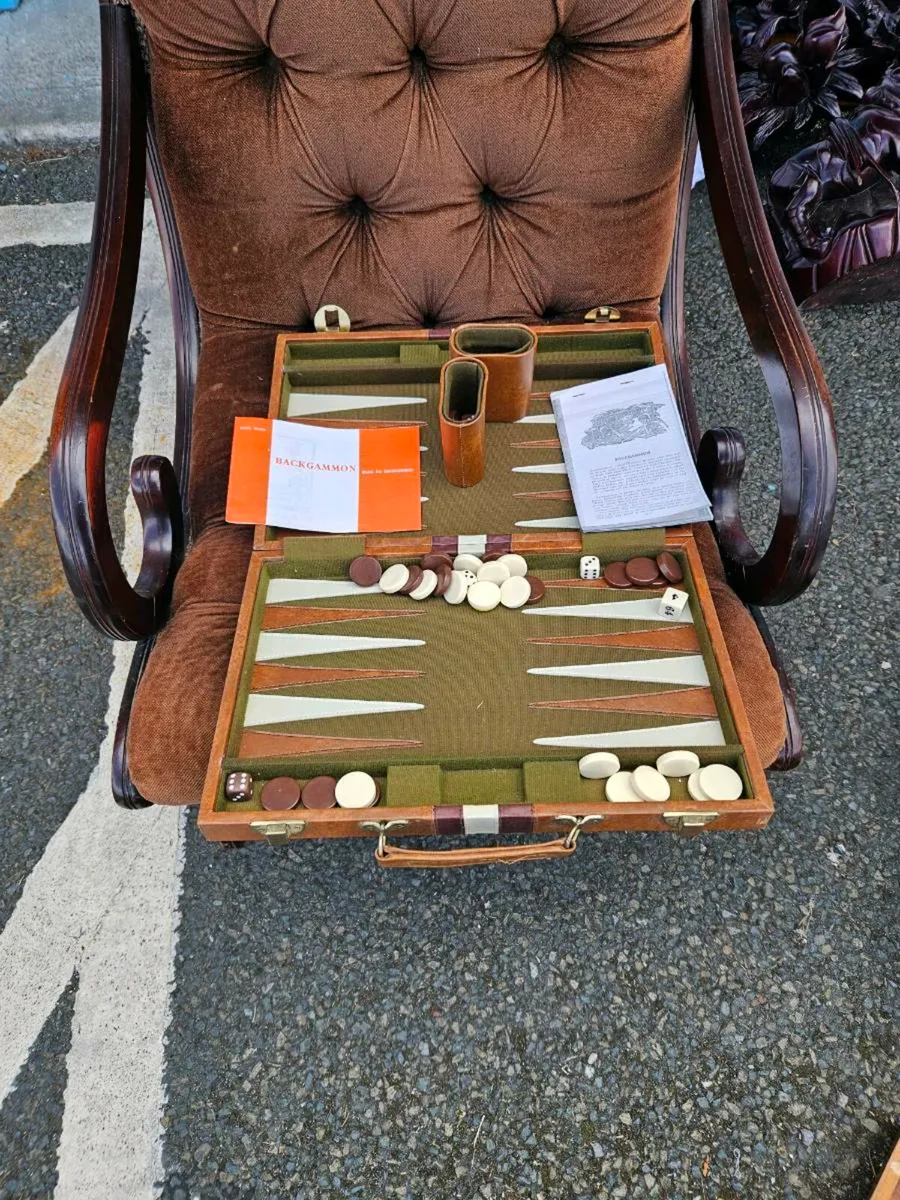 Vintage Looking Backgammon Case - Image 1