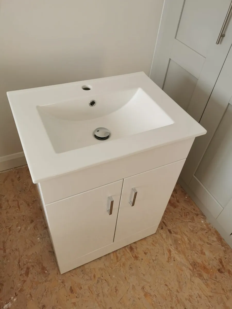 Barca 600mm Unit Basin - Image 1