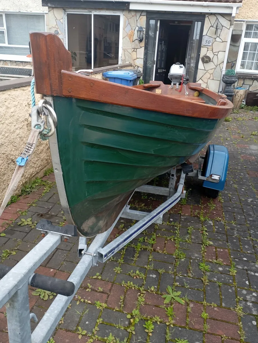 13 foot sheelan boat and new engine - Image 2