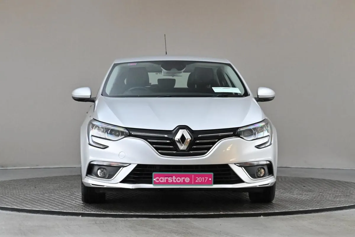 Renault Megane 1.5 DCI Dynamique NAV 6spd 110BHP - Image 2