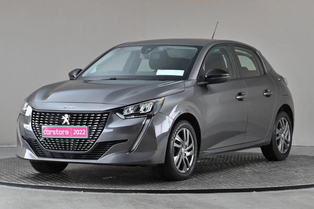 Peugeot 208 1.2 Active 75bhp 5spd  rear Park Sens - Image 3