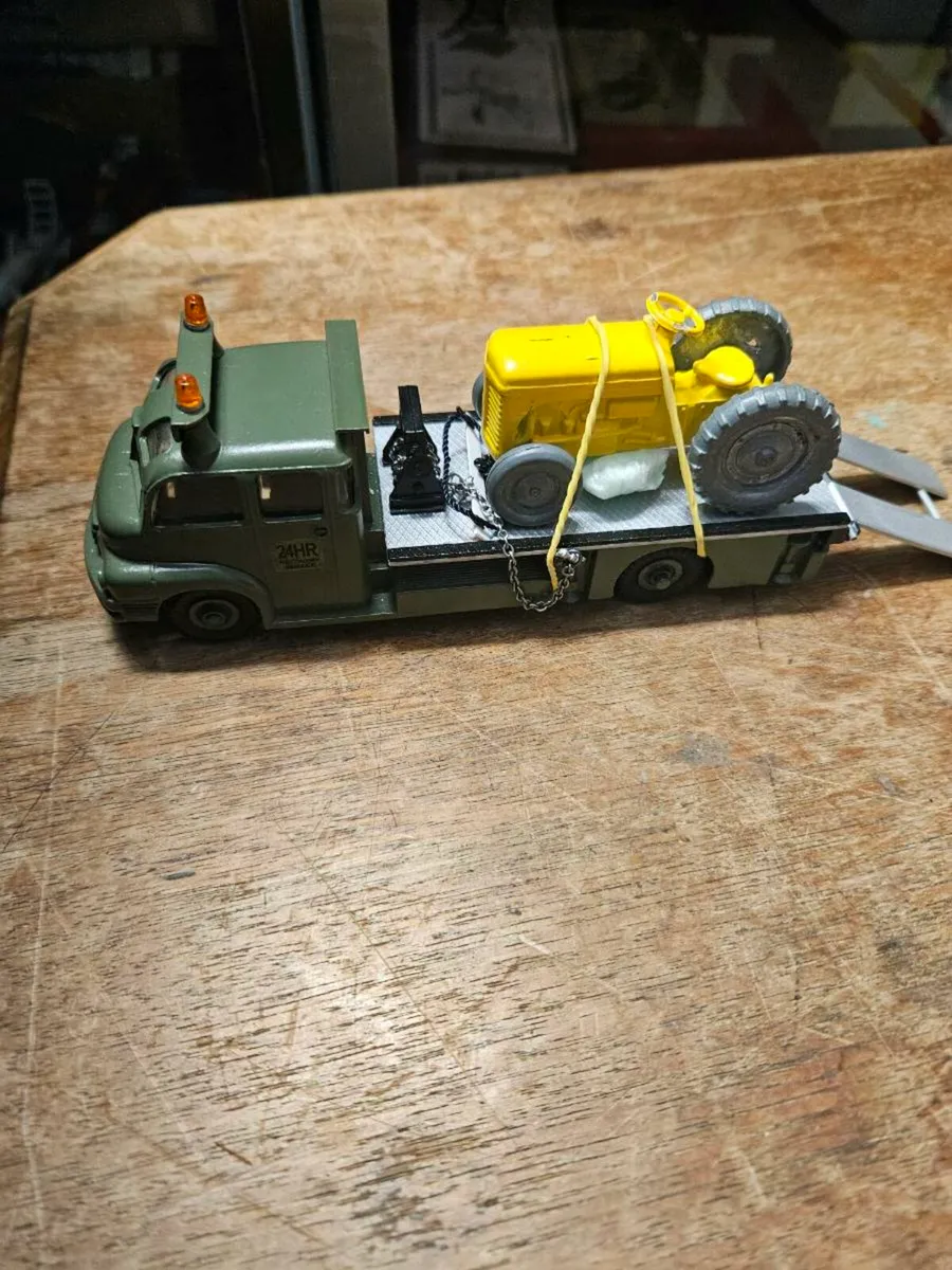 Corgi Code3 Tow Recovery Truck - Image 3