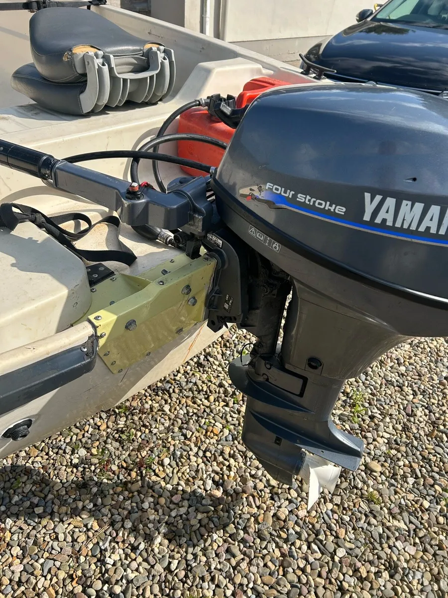 8hp Yamaha 4 stroke shortshaft outboard - Image 3