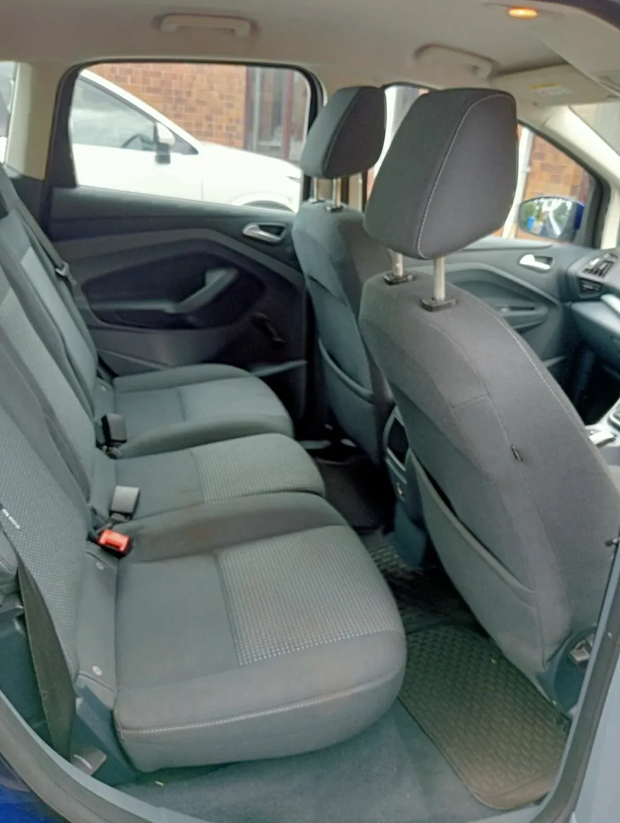 Ford C-Max 2015 - Image 2