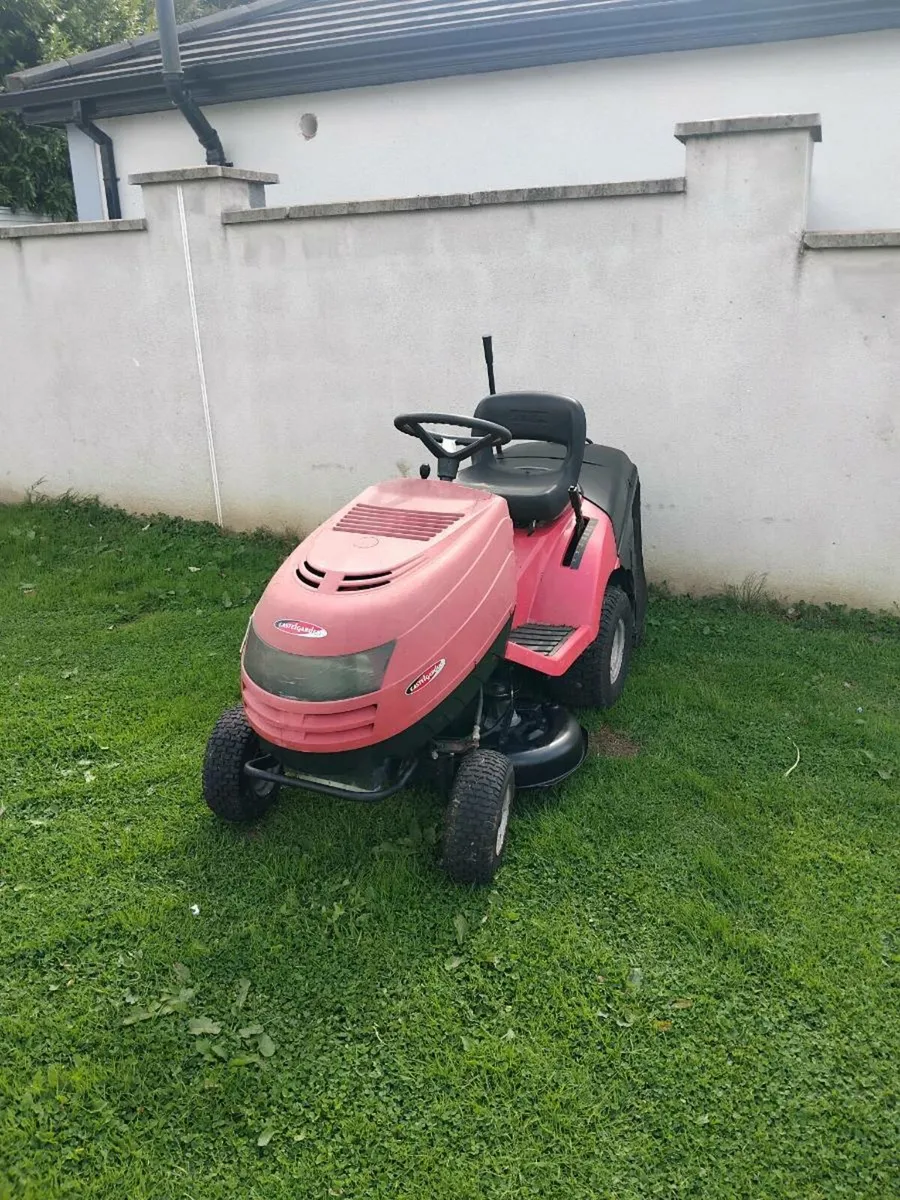 Ride on lawnmower - Image 2