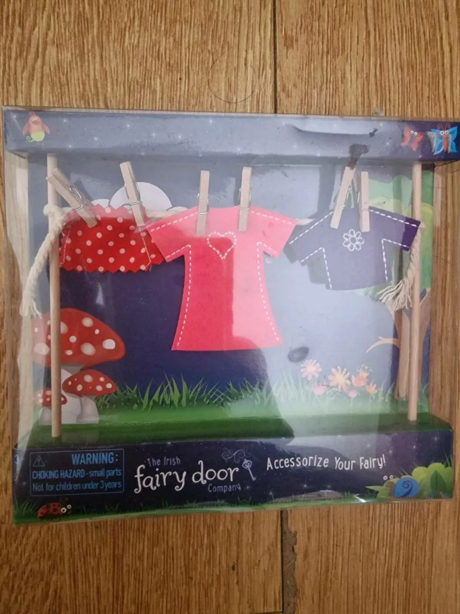 The Irish Fairy Door Female Washing Line Playset - Image 1