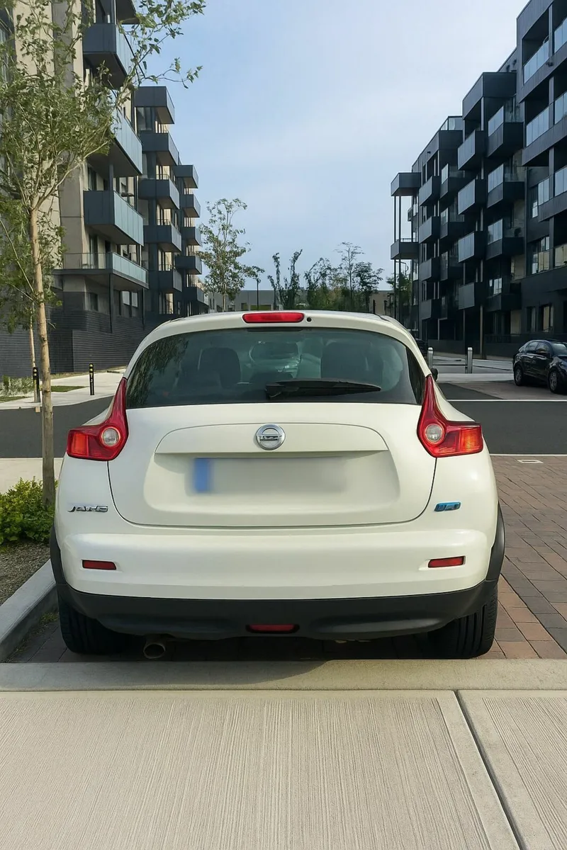 Nissan Juke 2011 - Image 2