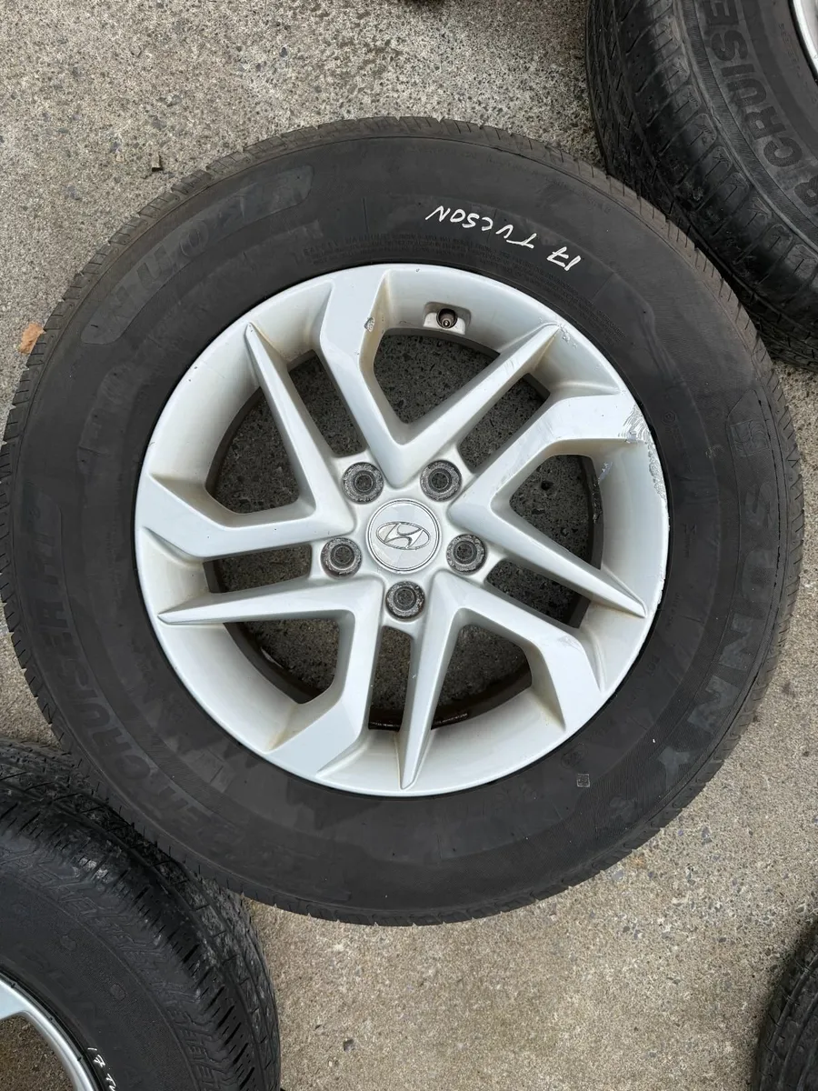 IX35 16" ALLOY WHEELS - Image 1
