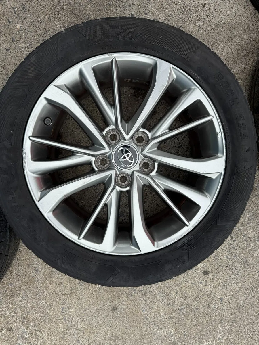 TOYOTA AVENSIS 17" ALLOY WHEELS - Image 1