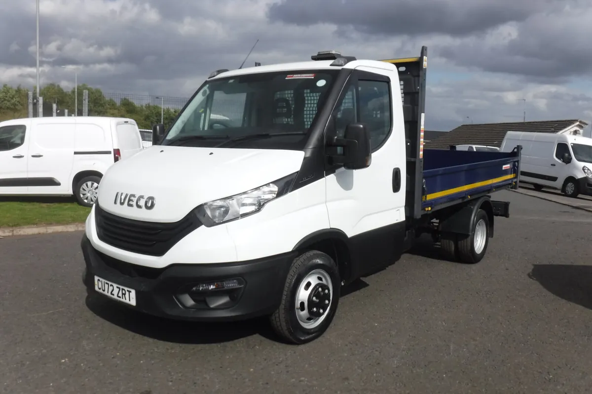 Iveco 35-140 2022 dropside tipper 10765 miles . - Image 2