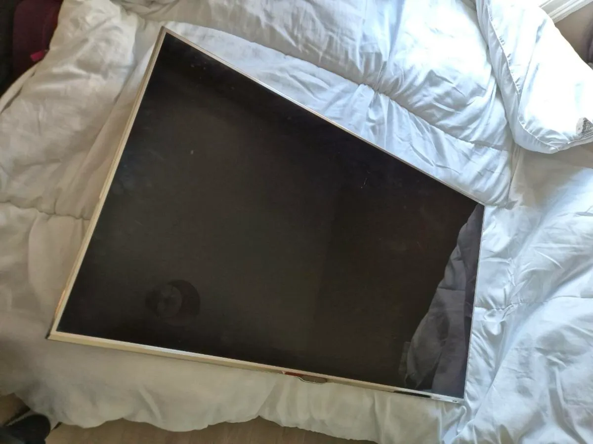 Smart tv samsung UE46D800 - Image 1