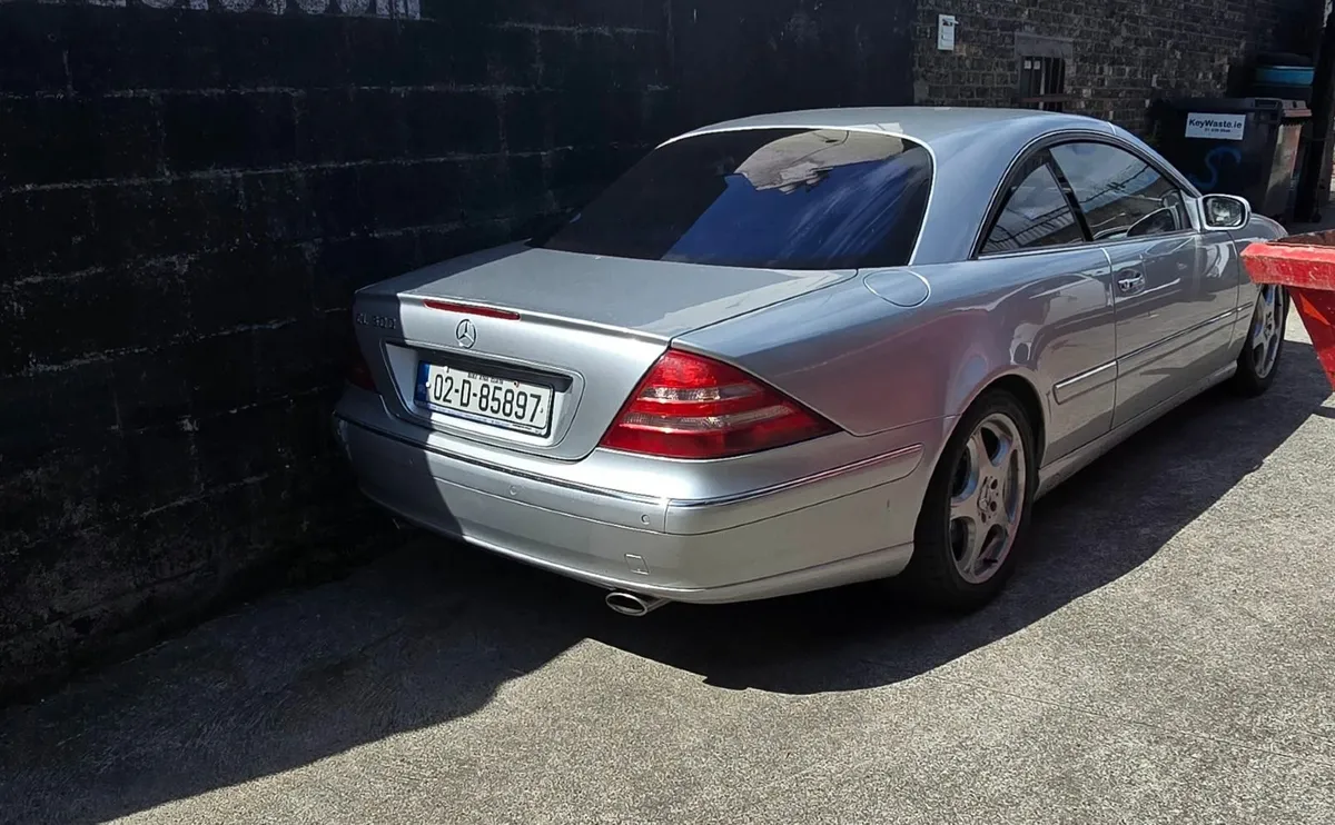2002 Mercedes Benz CL 500 V8 - Image 4