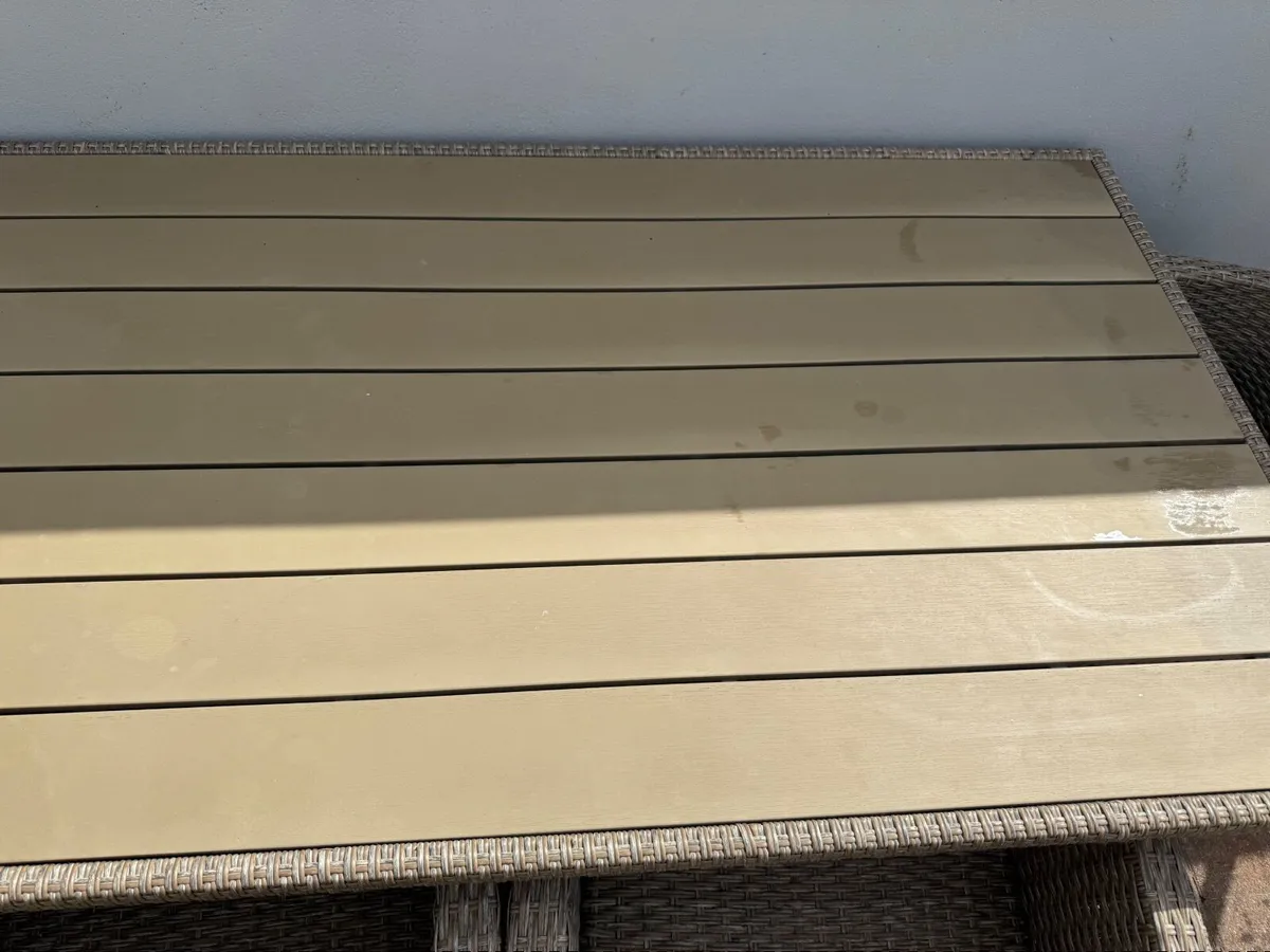 Garden table set - Image 1