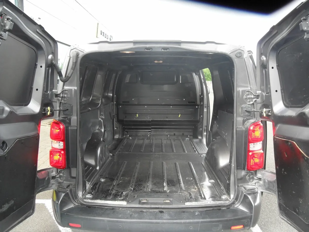 Opel Vivaro 2020 - Image 4